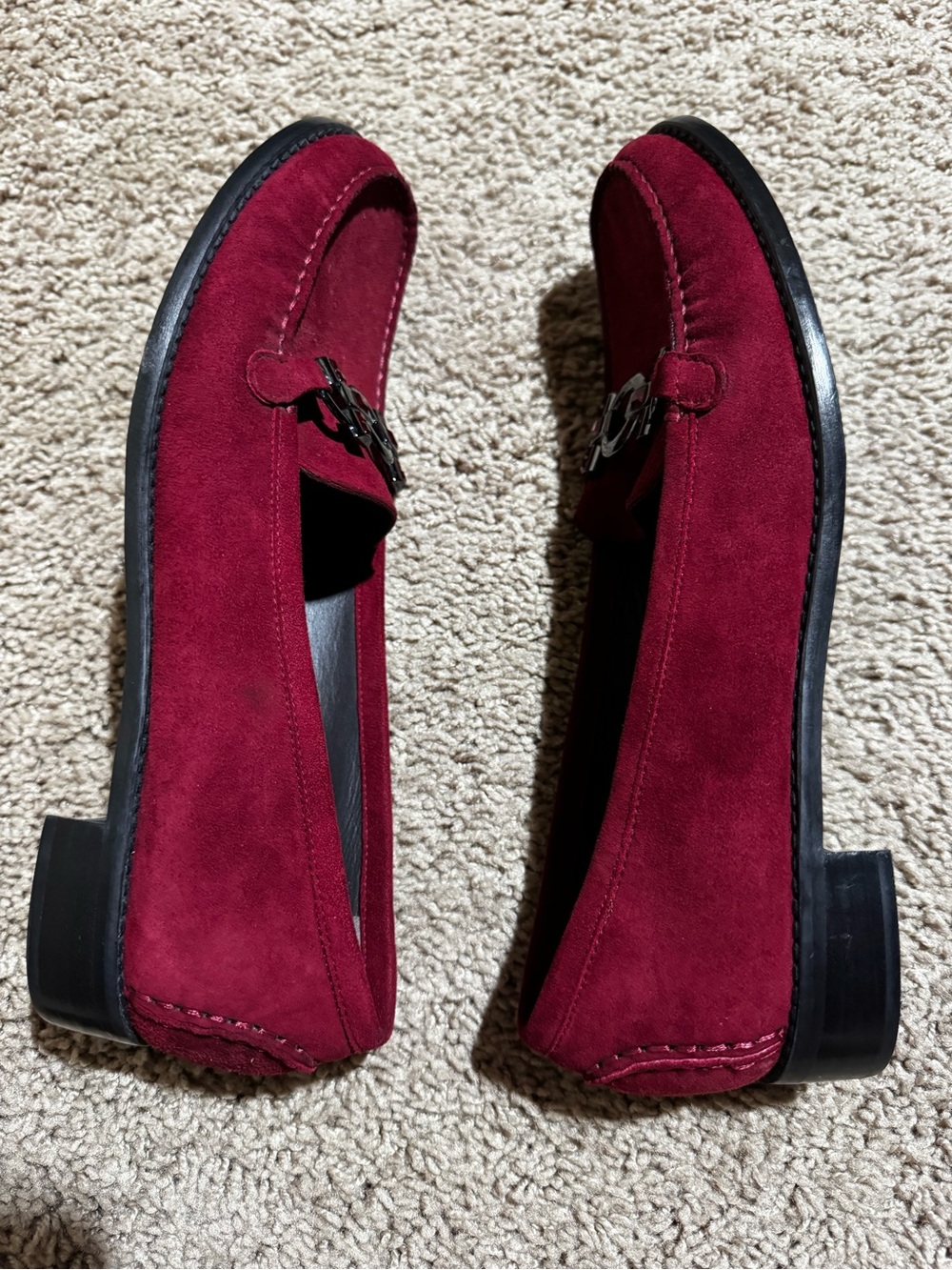 Stuart Weitzman Wine Red Suede Loafers with Metal Link 9.5 - Picture 4 of 6